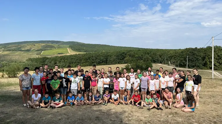Hittanosok táborozása a Bereg Campben