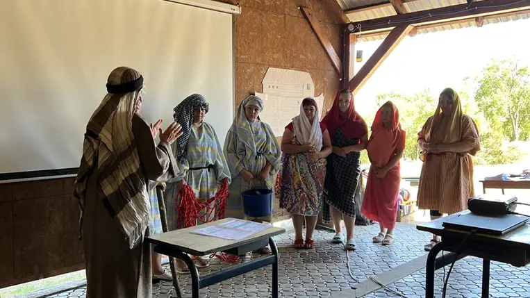 Hittanosok táborozása a Bereg Campben
