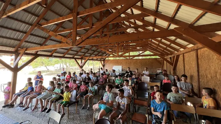 Hittanosok táborozása a Bereg Campben