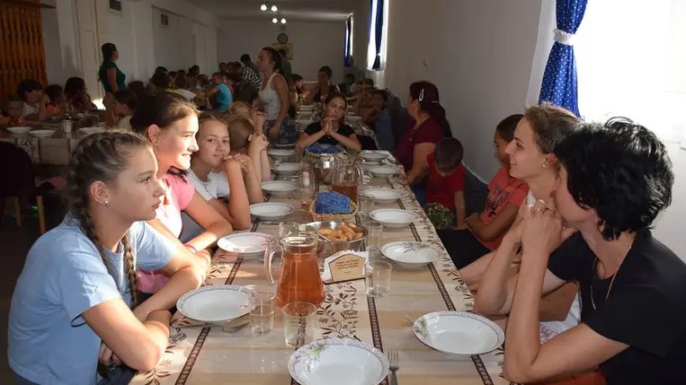 Hittanosok táborozása a Bereg Campben