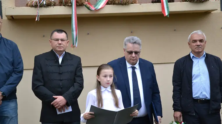 A békéért és nemzetünkért imádkozva Trianonra emlékeztek Badalóban