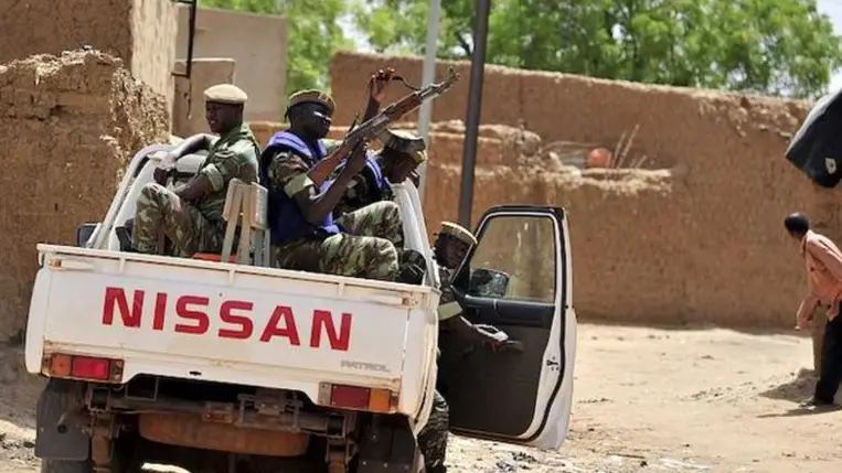 Civileket mészároltak le fegyveresek Burkina Fasóban, Szudánban etnikai villongások törtek ki