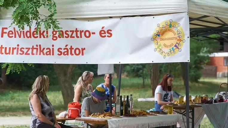 Gasztro- és turisztikai programmal mutatkozott be a Kárpát-medencei Családszervezetek Szövetsége