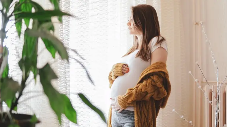 Meglepő okok miatt változhat a bőrünk színe