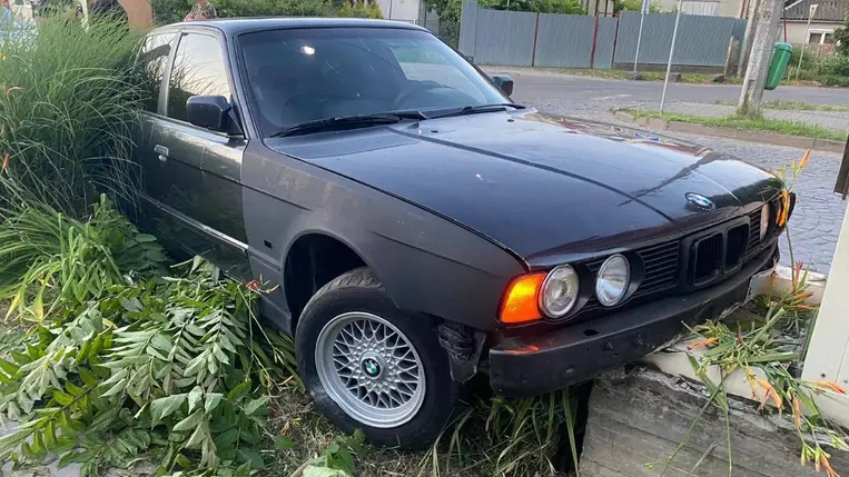 Kárpátalján balesetet okoztak egy lopott autóval, elfogták a tettest