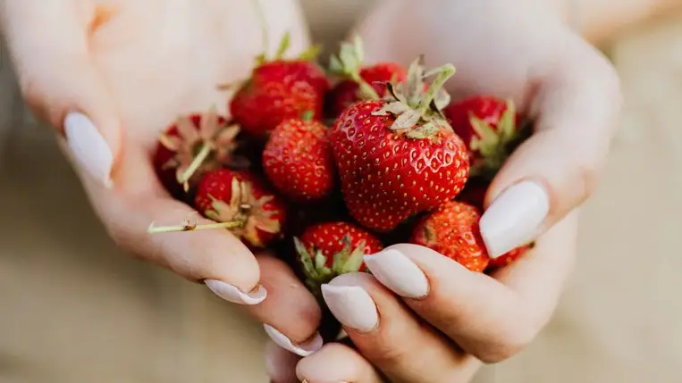 Ez történik a testeddel, ha minden nap eszel epret