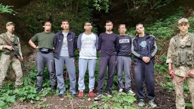 Egy csoport hadköteles férfi próbált átjutni az ukrán határon, lebuktak