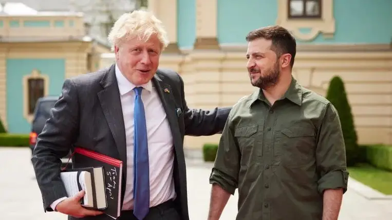 Ismét Kijevbe látogatott a brit miniszterelnök