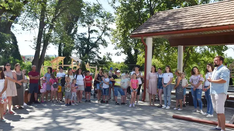 Élet a Perényi Kultúrkúriában
