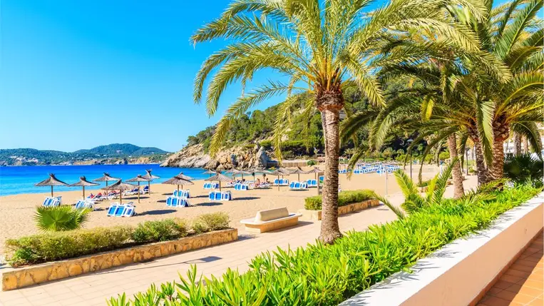 Eltörölte a beutazási korlátozásokat Spanyolország