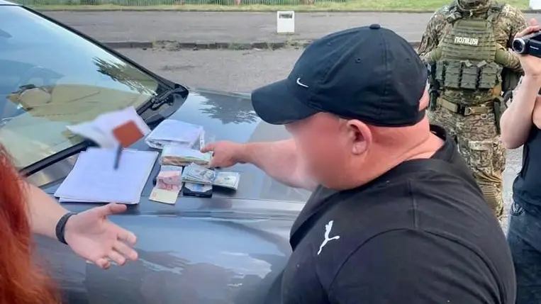 Okirat-hamisításban vett részt Kárpátalján, elfogták