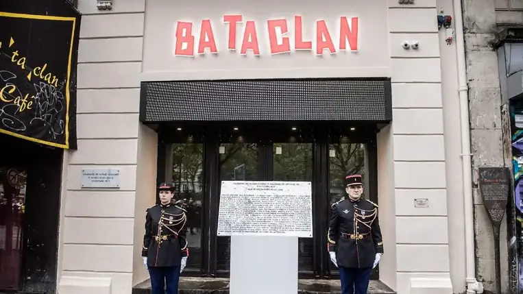 Súlyos terrortámadás áldozatának röntgenképeivel akart meggazdagodni az orvos