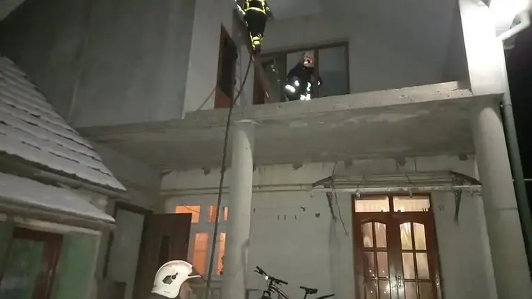 Kigyulladt egy lakóház kéménye Kárpátalján