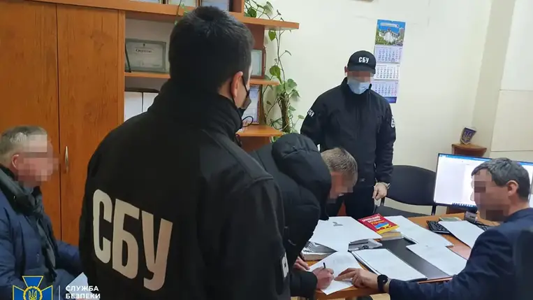 4 millió hrivnya értékű fát adtak el illegálisan az erdészek Kárpátalján