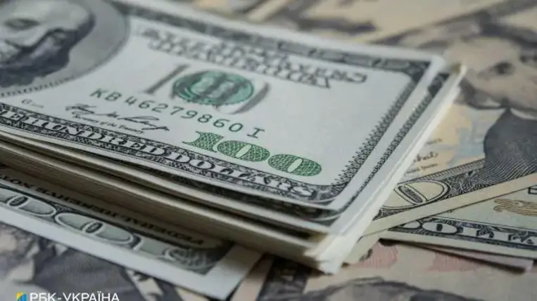 A szakértők szerint a dollár árfolyamára a pánik gyakorol nyomást