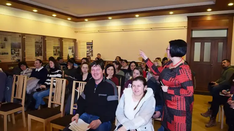 A KMNE a napokban tartotta évindító rendezvényét a beregszászi római katolikus egyházközség Pásztor Ferenc Közösségi és Zarándok Házában, ahol a legerősebb láncszem, a szervezet összekötői találkoztak.