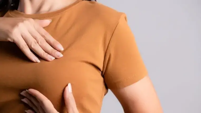 A menopauza így hat a mellekre