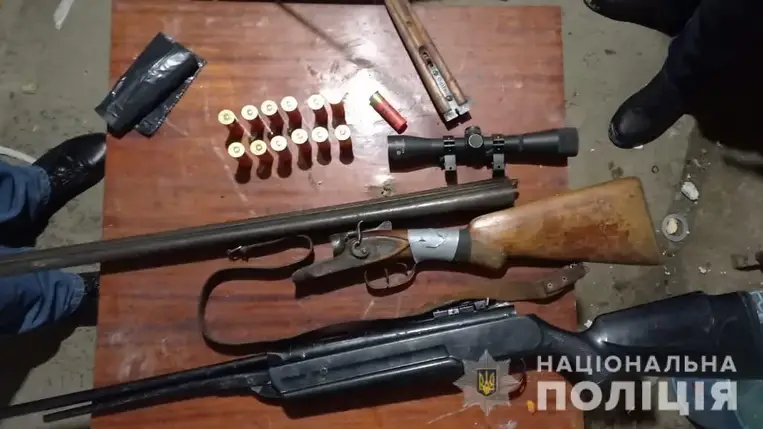 Két puskát és töltényeket találtak egy férfinél Kárpátalján