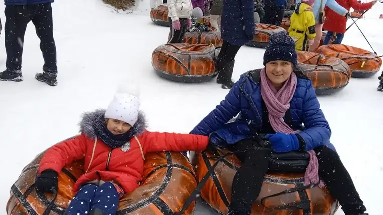 Sítúráztak és hófánkoztak a nagycsaládosok