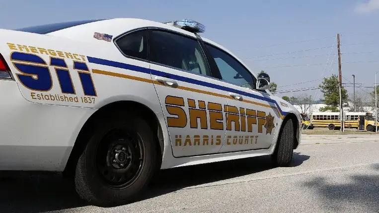 Meg akarta vásárolni egy anya gyerekét a kasszánál