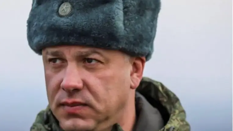 Ungvári születésű ezredes lövetett lakóházakat