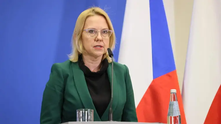 Varsó felmondta az orosz gáztranzitról szóló kormányközi szerződést