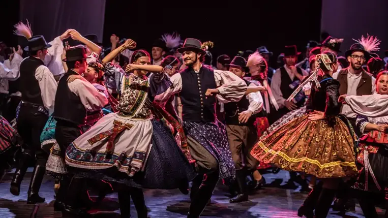 Komáromi táncseregszemle