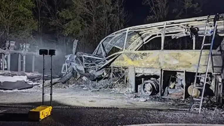 A Kijev-Csap autóúton történt hármas balesetben 27-en vesztették életüket