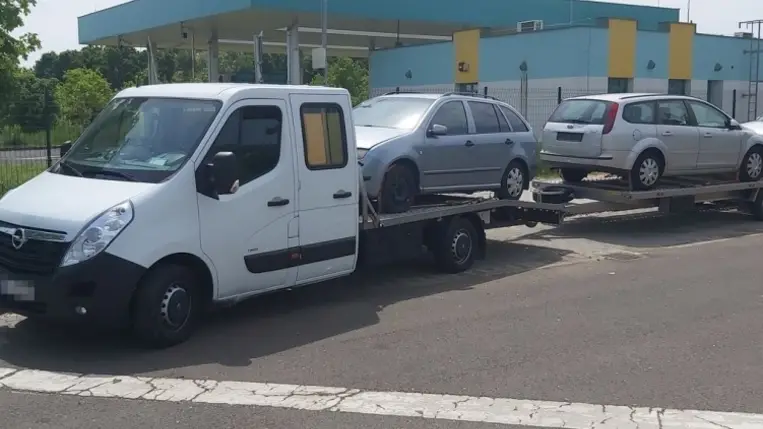 Túlsúlyos ukrán járműszerelvény a beregsurányi közúti határátkelőhelyen 