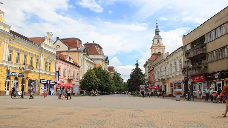 Beregszászban fogadónapokat indítanak az adminisztratív szolgáltatásokat nyújtó központban 