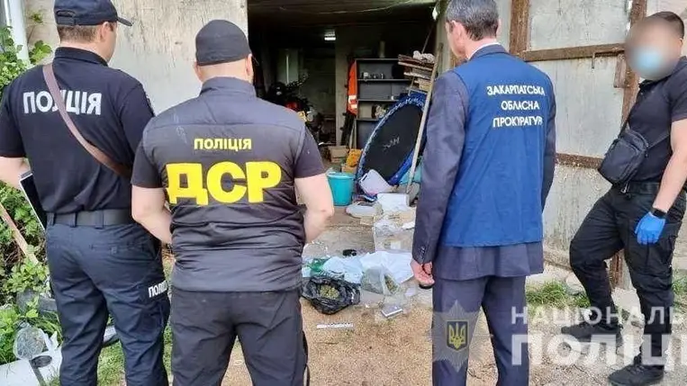 Kábítószer-kereskedőket fogtak el a rendőrök Kárpátalján
