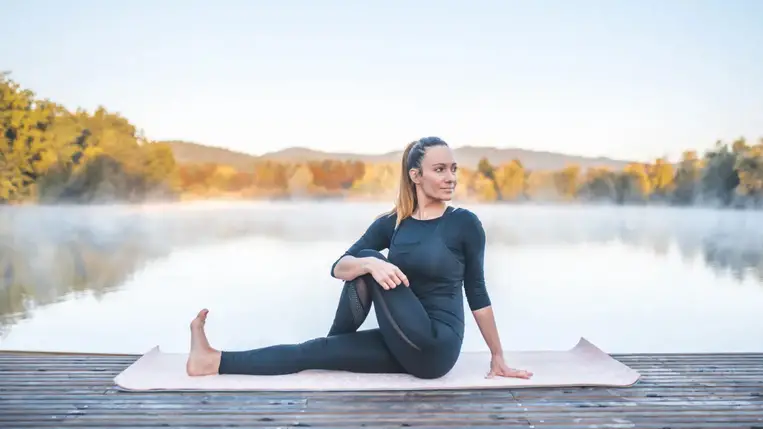 Van néhány csodatévő jógapóz, ami megszűnteti a hátfájdalmad