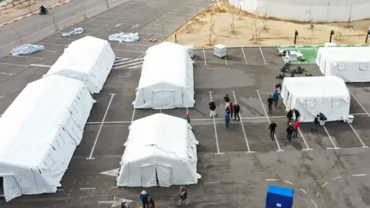 Izrael hat hét után bezárta ukrajnai tábori kórházát