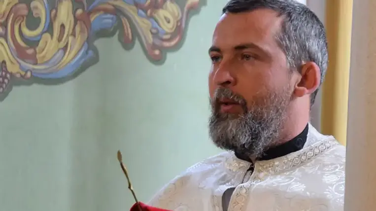 Lődár Jenő görögkatolikus áldozópap már gyermekként eldöntötte, hogy a papi hivatást választja. Életét igyekszik hitelesen, példamutatóan megélni.