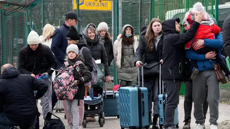 Mintegy 300 ezer menekült tartózkodik Csehországban
