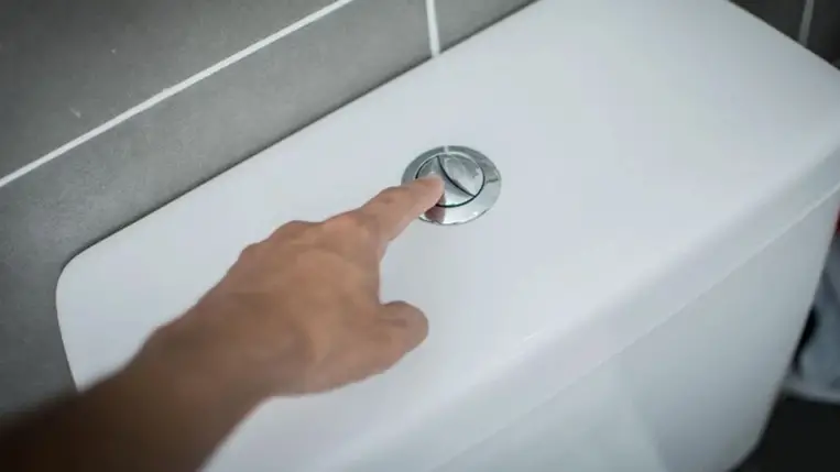 Veszélyes, ha nem csukjuk le a vécéfedőt