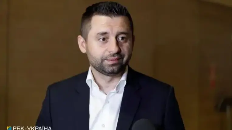 Az ukrán és az orosz delegáció megegyezett abban, hogy legközelebb Törökországban tárgyalnak  négyszemközt a háború befejezése érdekében. A tervek szerint erre március 28-30. kerülhet sor.