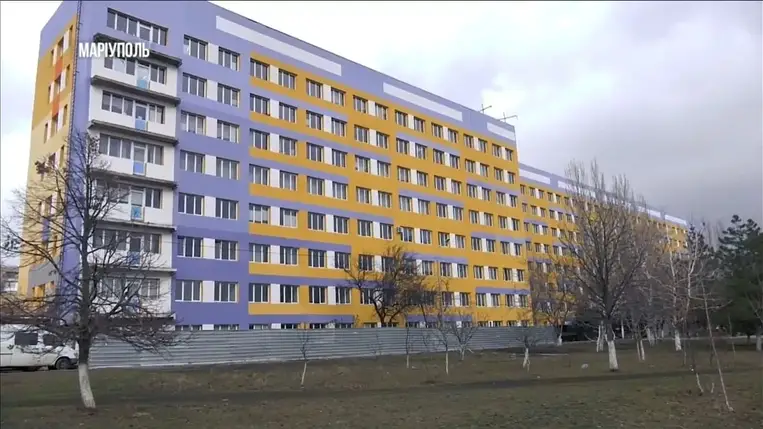 Az orosz erők "túszul ejtettek" egy kórházat Mariupolban