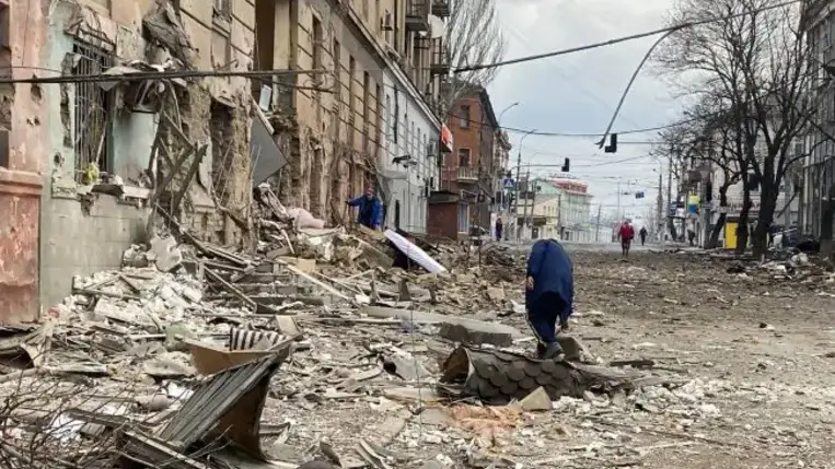 Alpolgármester: Mariupol 80-90%-át lebombázták