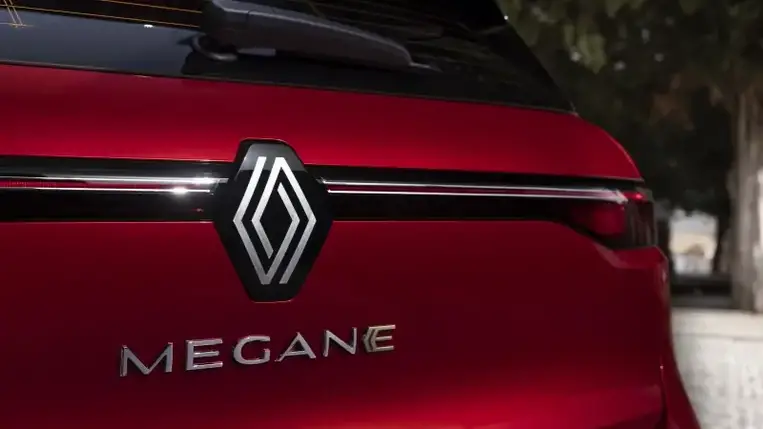 Az egyik nagy nyugati autógyártó újraindította a gyártást Oroszországban