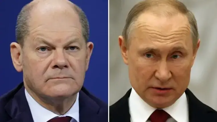 Telefonon tájékoztatta Vlagyimir Putyin orosz elnök Olaf Scholz német kancellárt és Mario Draghi olasz miniszterelnököt azzal a döntésével kapcsolatban, hogy az orosz gázért rubelben kell majd fizetni - közölte szerdán a Kreml sajtószolgálata.
