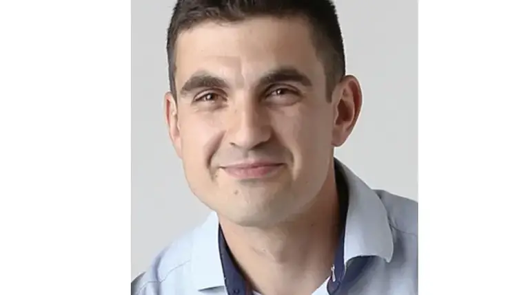 A kígyósi Túri László diakónusként, lelki segítőként tevékenykedik vidékünkön, emellett tanárként a jövő generációjának kinevelésén munkálkodik.