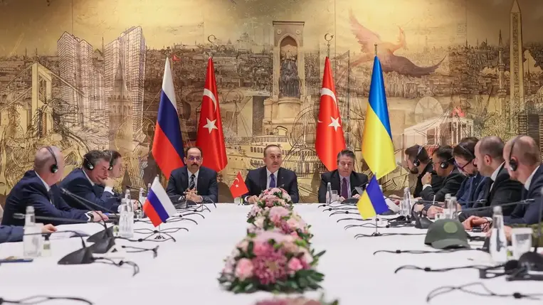 Isztambul közvetít: Külügyminiszteri szinten folytatódhatnak az orosz-ukrán tárgyalások