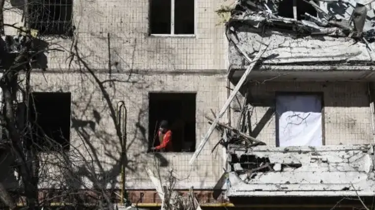 Bombázás alatt született baba Bucsában