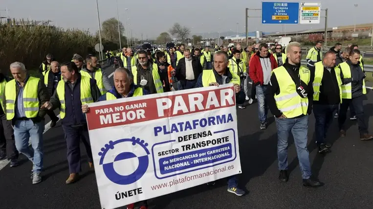 Folytatódtak a magas energiaárak miatti sztrájkok, tüntetések több európai országban