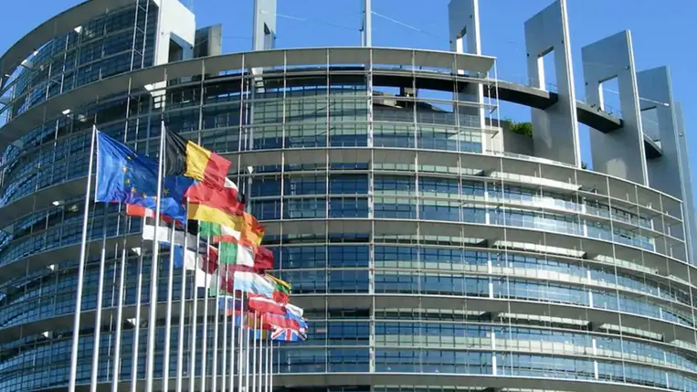 Az EP tárgyalna Ukrajna EU-tagjelölti státuszának megadásáról