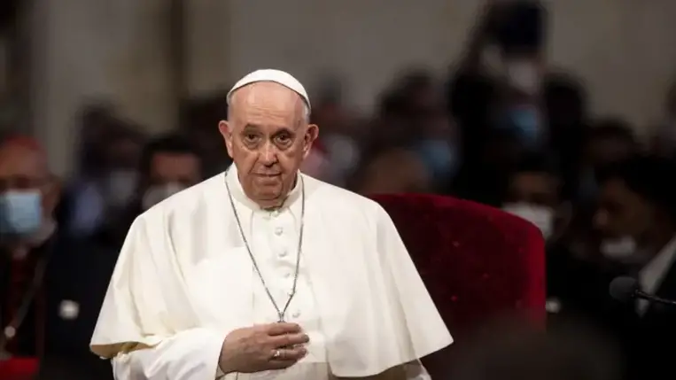 A Szentszék készen áll mindent megtenni a béke érdekében - hangsúlyozta Ferenc pápa az Úrangyala-imádság után mondott beszédében vasárnap.     