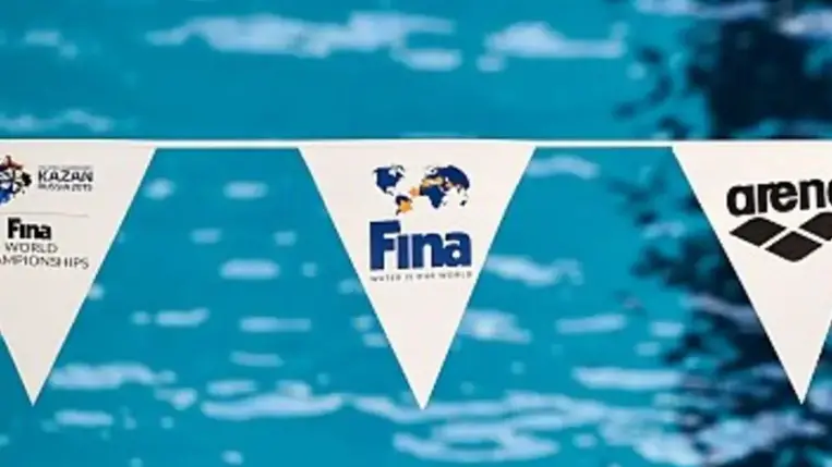 Függetlenként versenyezhetnek az orosz és fehérorosz úszók