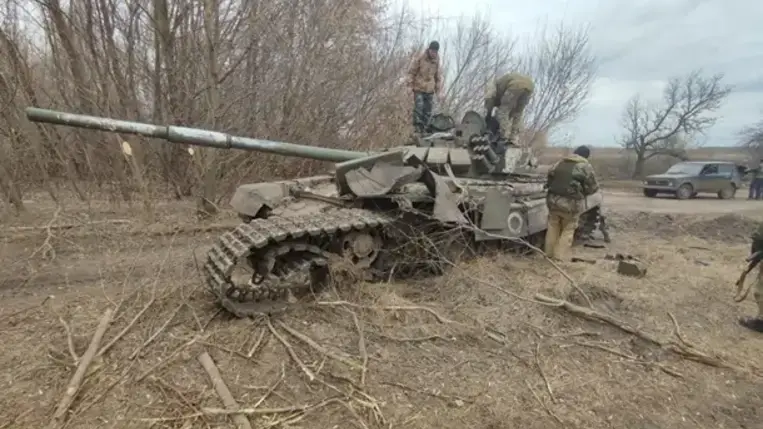 Az ukrán vezérkar szerint megtévesztő a bejelentés az orosz csapatkivonásokról Kijev és Csernyihiv környékéről, valójában Moszkva nem mondott le az ukrán főváros körbezárásának tervéről.