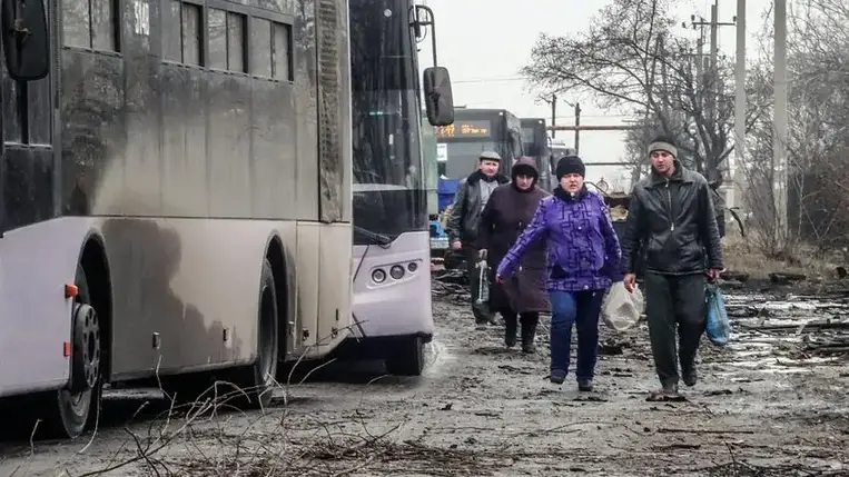 Kilenc humanitárius folyosót nyitnak meg a mai napon Ukrajnában